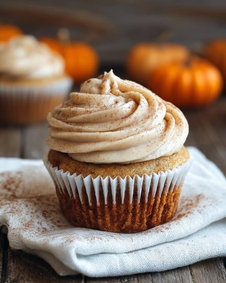 Pumpkin Cupcakes with Cinnamon Cream Cheese Frosting Recipe