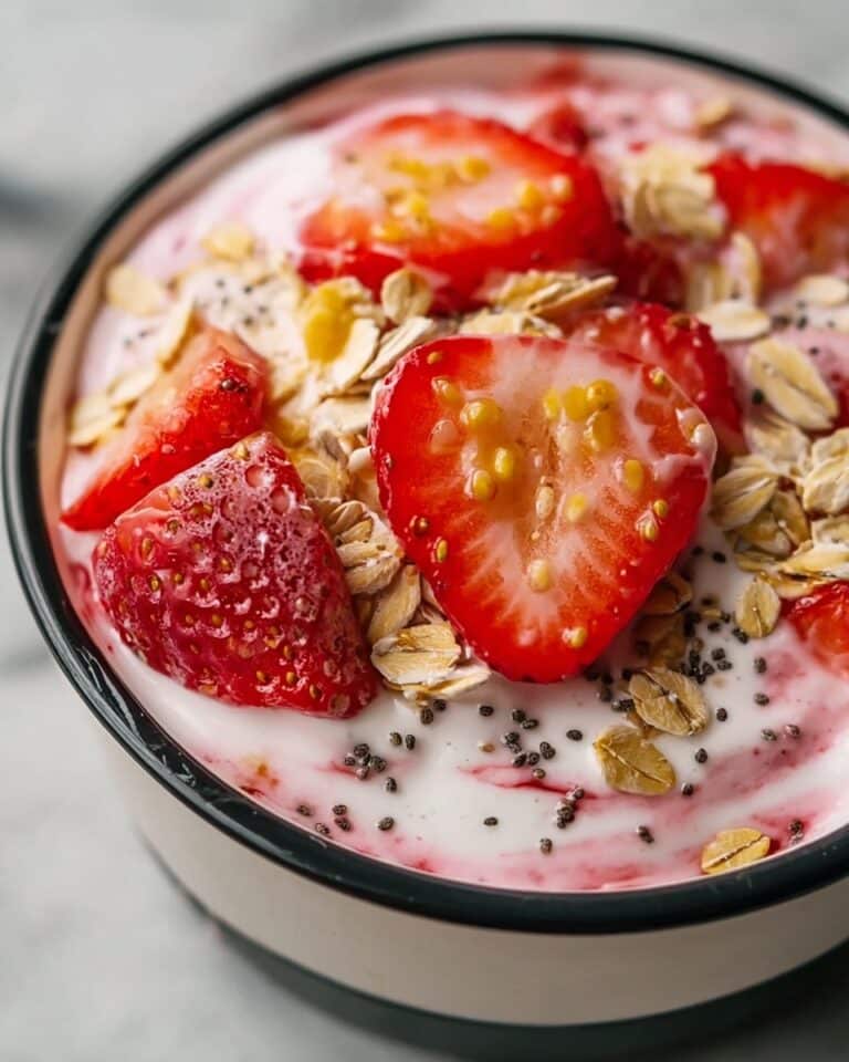 Strawberries and Cream Overnight Oats Recipe