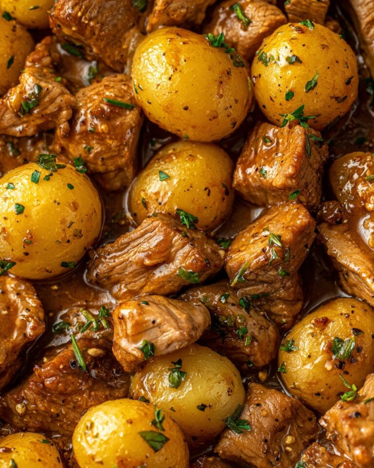 Slow Cooker Garlic Butter Beef Bites & Potatoes Recipe